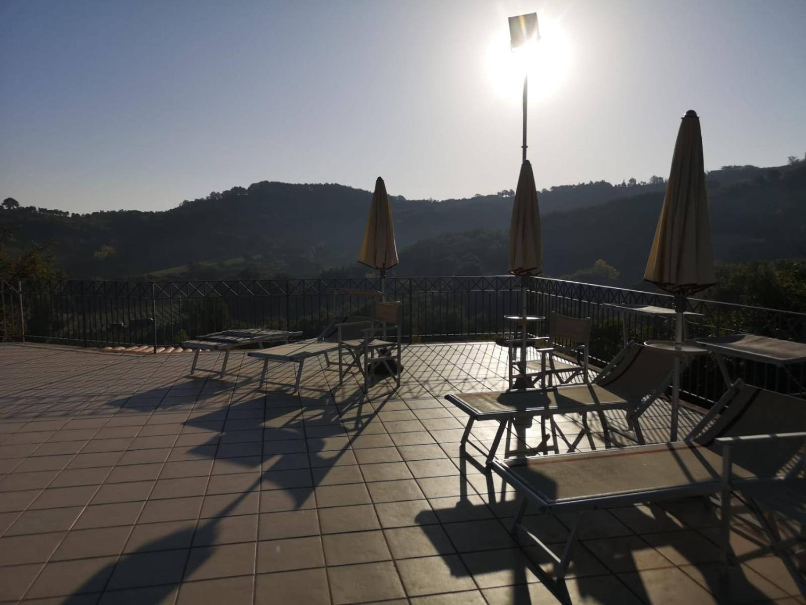 Tenuta Borgo San Michele Gubbio Exterior photo