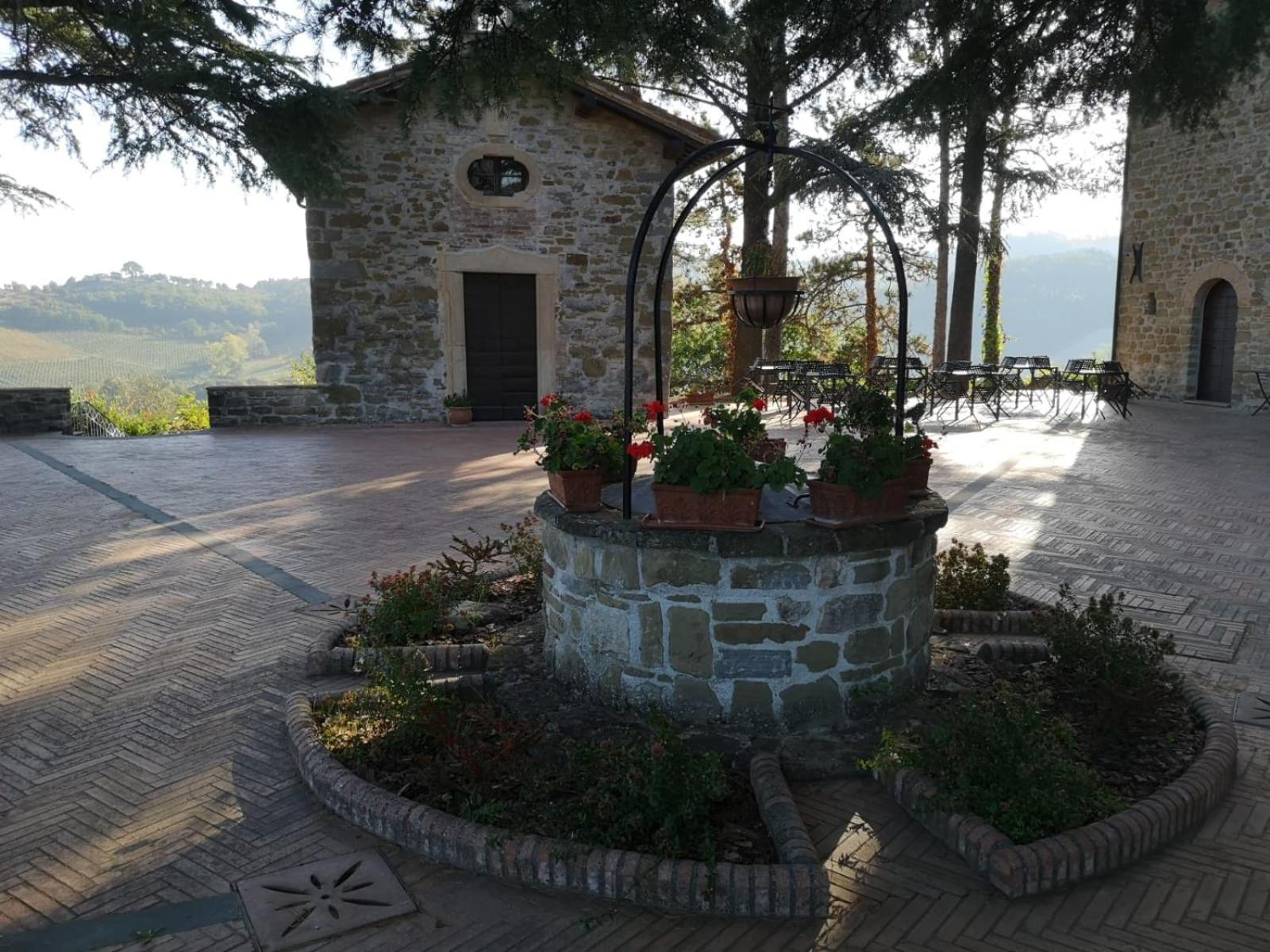 Tenuta Borgo San Michele Gubbio Exterior photo