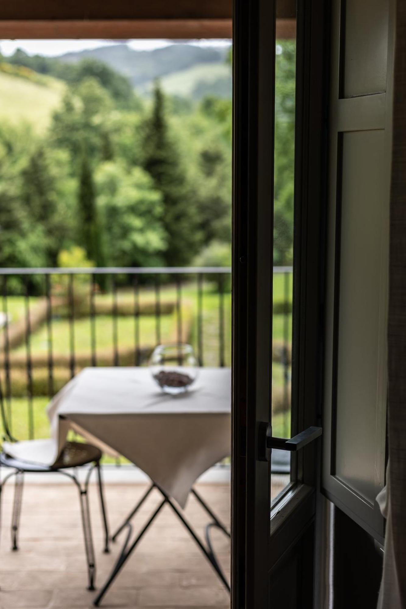 Tenuta Borgo San Michele Gubbio Exterior photo